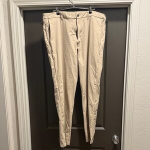 Lululemon commission pants